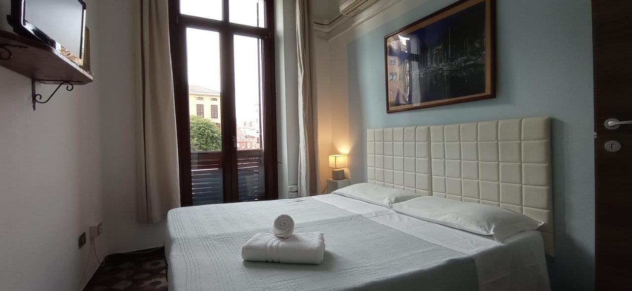 Onlyrooms III - Piazza Jenne 칼리아리 외부 사진
