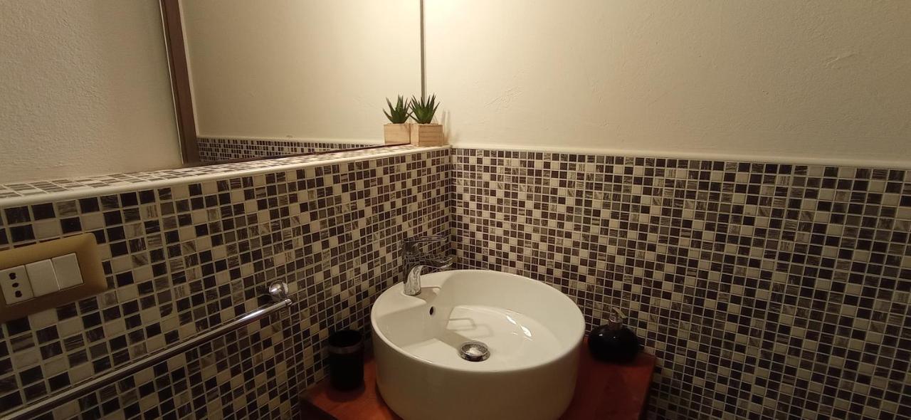 Onlyrooms III - Piazza Jenne 칼리아리 외부 사진