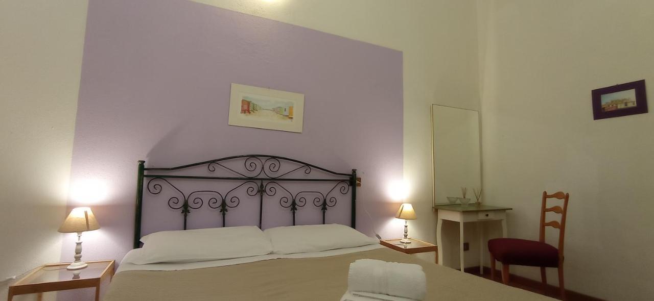 Onlyrooms III - Piazza Jenne 칼리아리 외부 사진